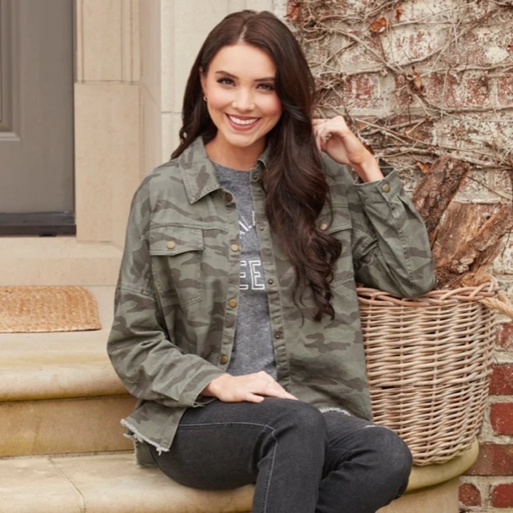 Mud Pie  STERLING SHACKET green camo | size large